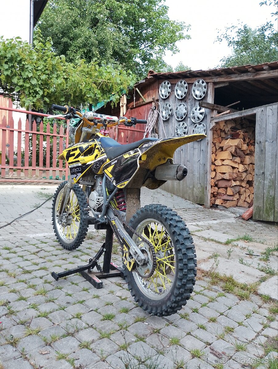 Suzuki rm 85