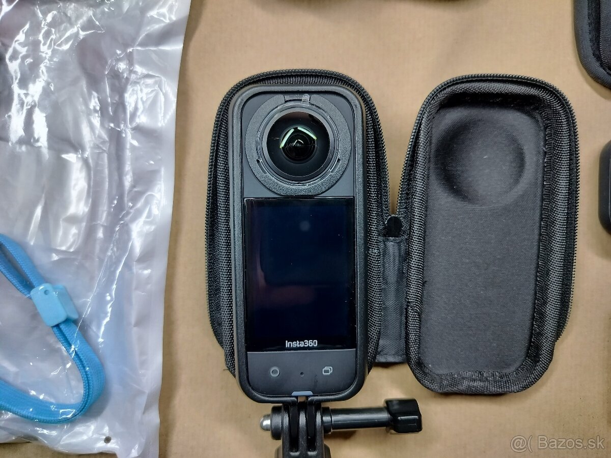Insta360 X3 + kopa príslušenstva - 2
