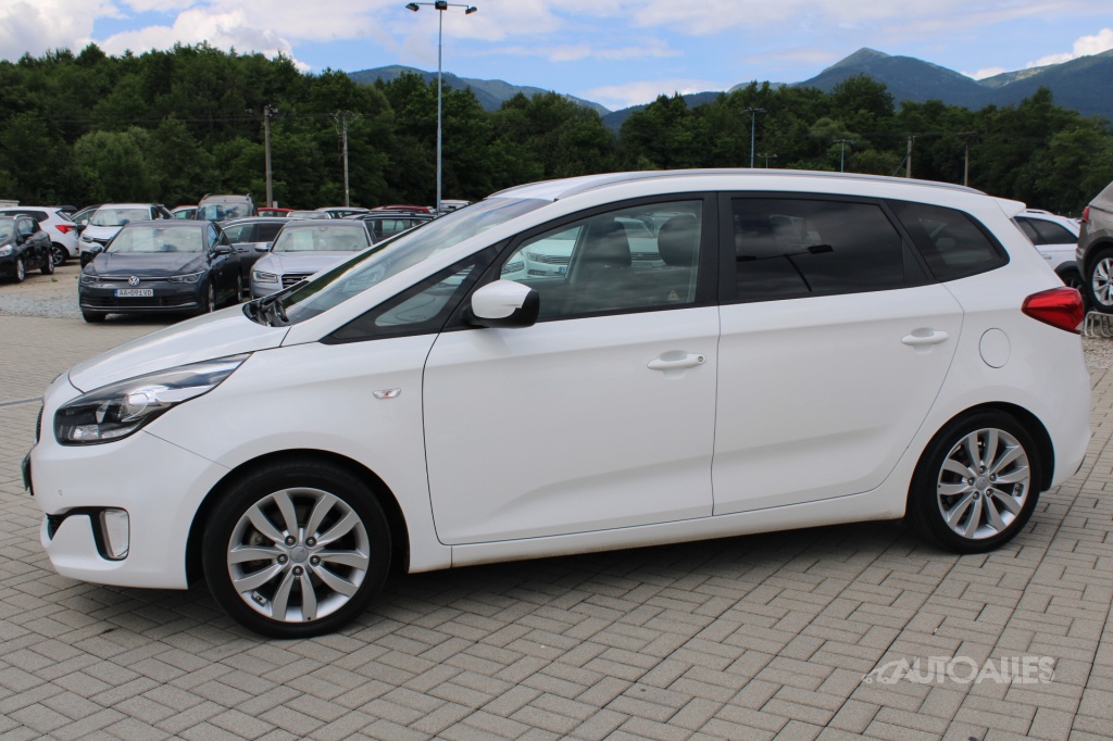 Kia Carens 1,7 CRDi 104 kW - 2