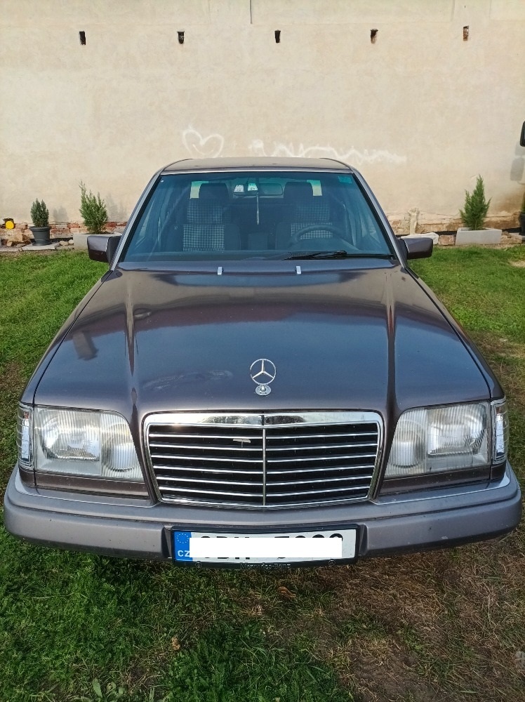 Mercedes E250D 83KW W124 - 2