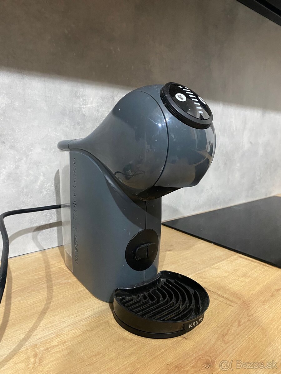 Kapsulovy kávovar Dolce Gusto - 2