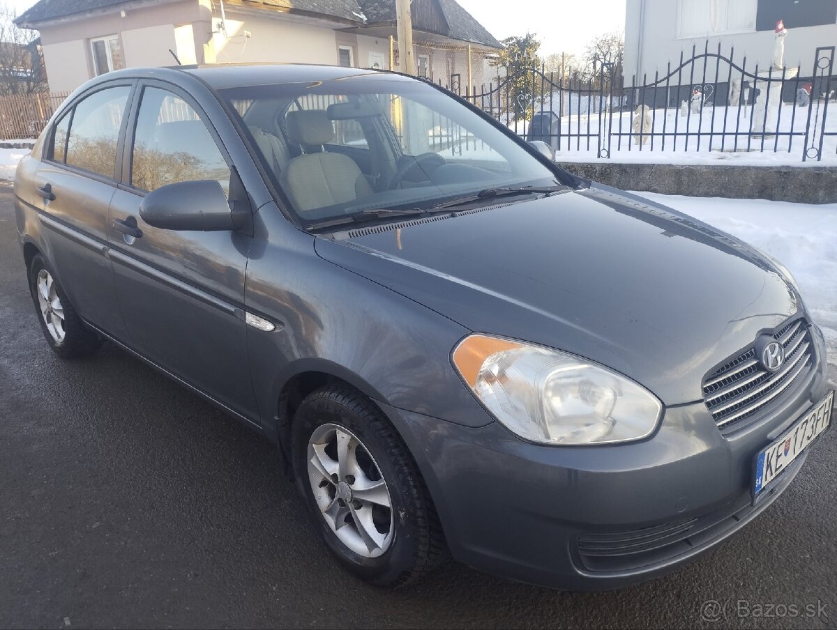 Hyundai Accent 1.4i - 2