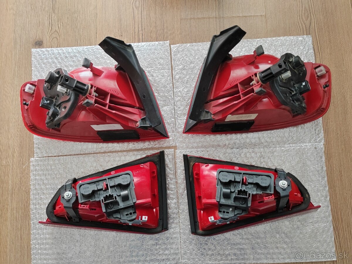 Audi A4 B8 sedan zadné svetlá - 2