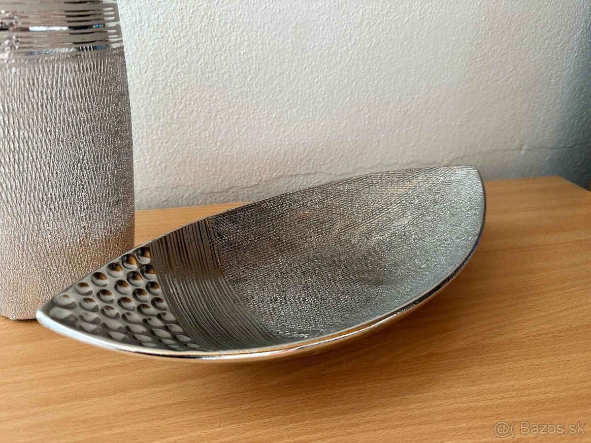 Keramická strieborná váza a podnos - 2