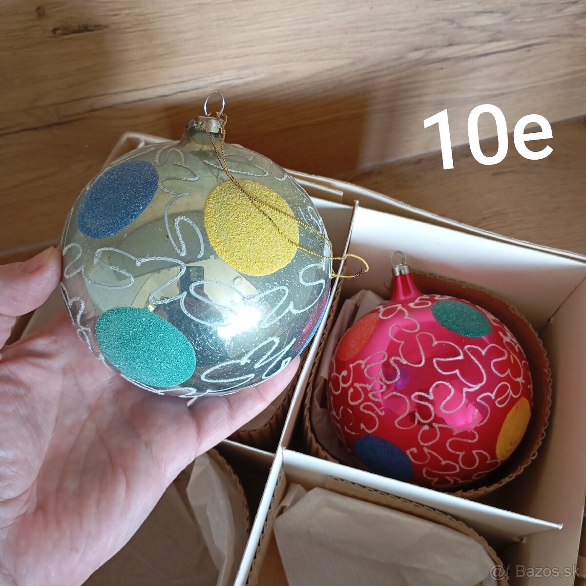 staré vianočné ozdoby. - 2