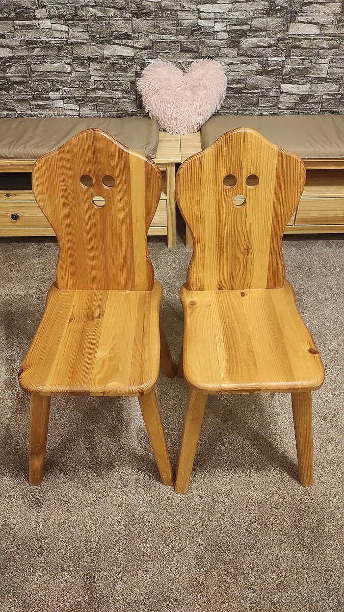 Predám drevené stoličky. - 2