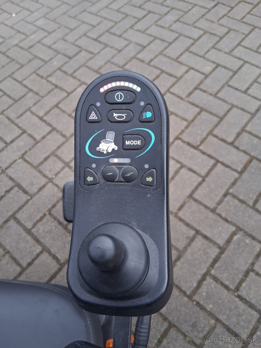 Elektrický invalidný vozík MEYRA PUMA 40 - 2