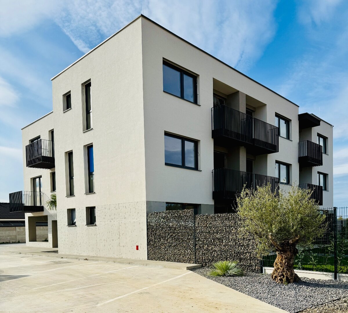 2 izbové byty Galanta - 2