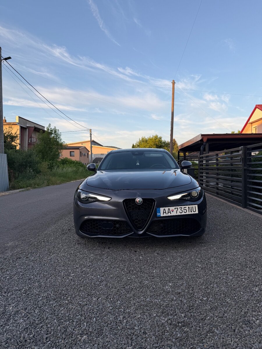 Alfa Romeo Giulia 2.0 - 2
