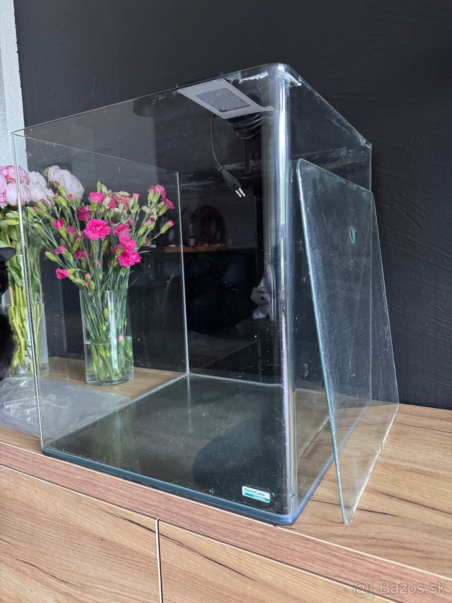 Akvárium Dennerle Nano Cube 60l - 2
