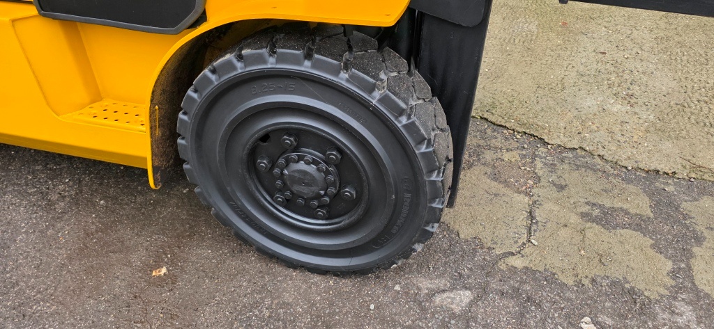 Caterpillar DP40K - 2