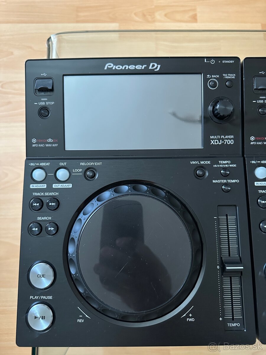Pioneer XDJ 700 pár - 2