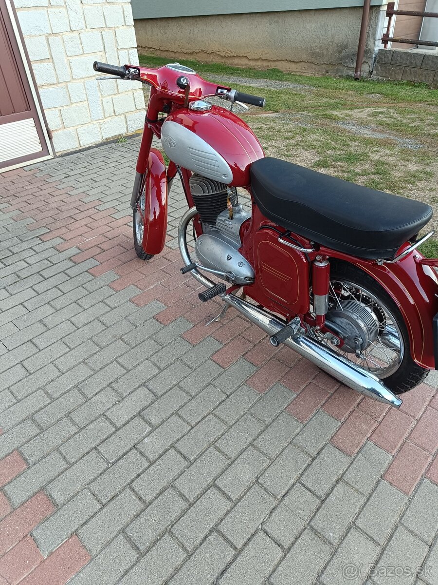 Jawa 250 - 2