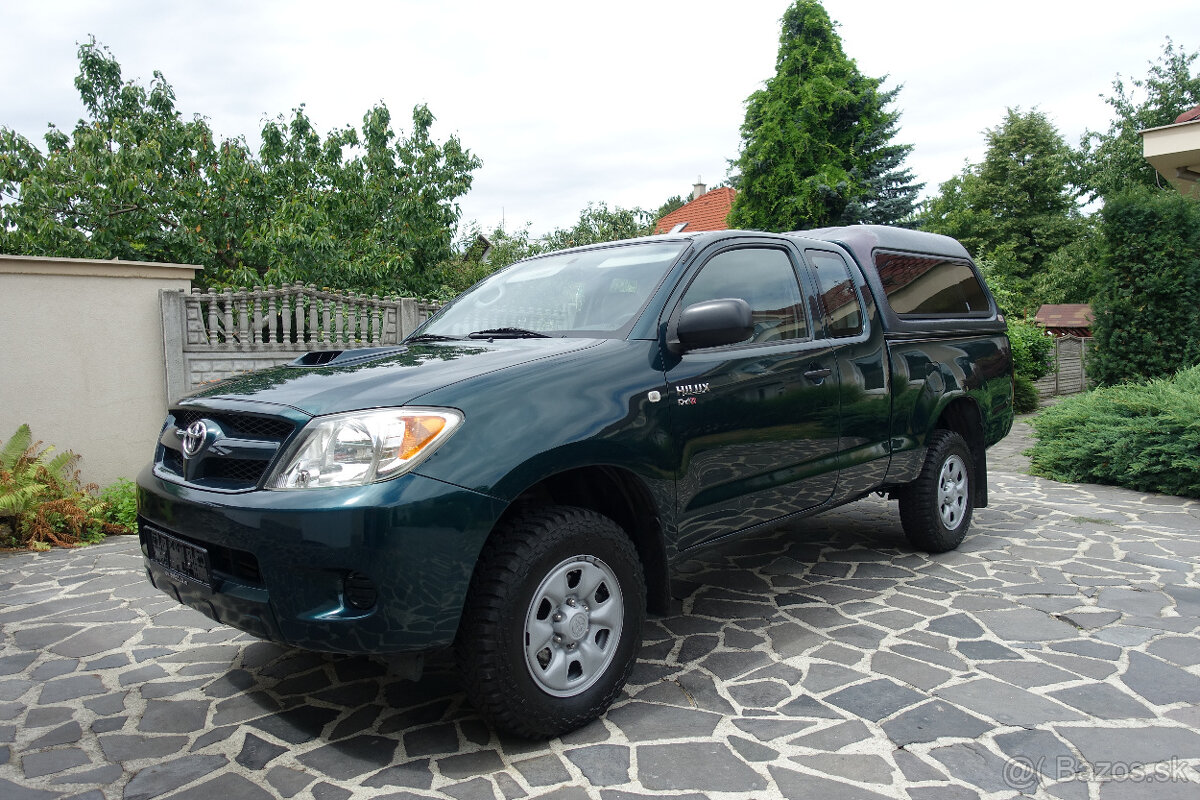 Toyota Hilux XC 2.5 D-4D Sol 4x4, 88kW, M5, 2d.