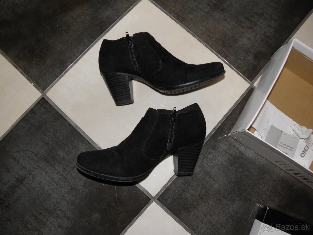 Kotníkové semišové čižmy City Line - 2