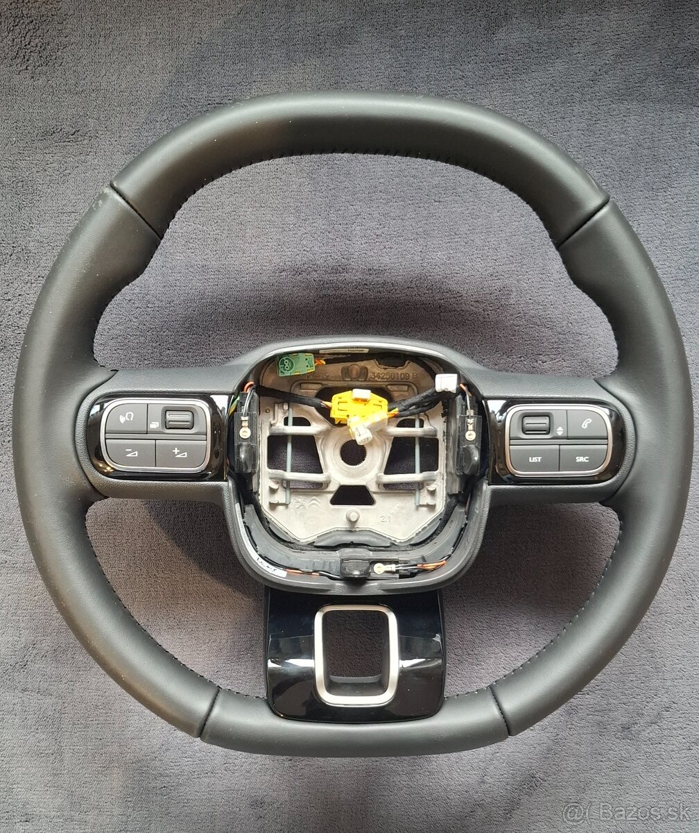 Citroën C5 Aircross – nový multifunkčný volant s airbagom - 2