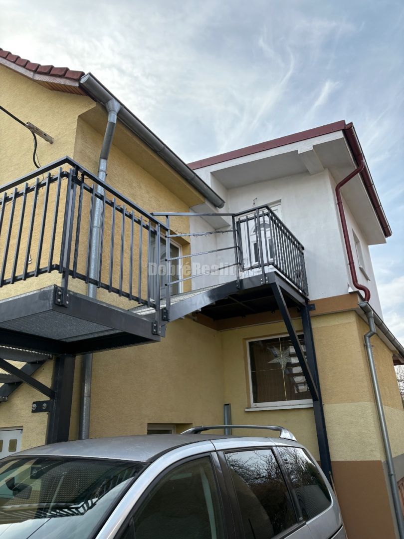 Na prenájom nádherný 3 izbovy byt v Prievidzi - 2