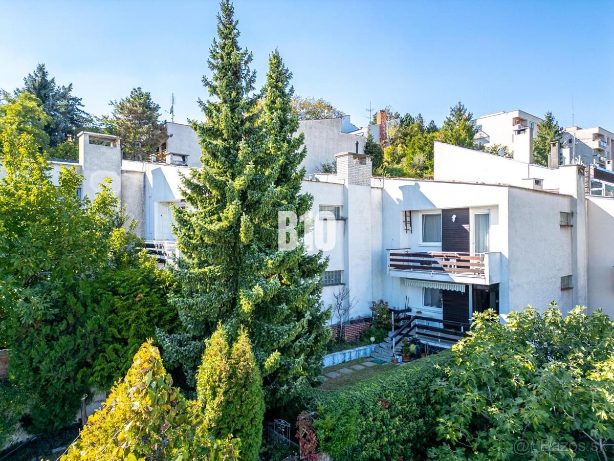 PREROBTE SI PODĽA SEBA TENTO DVOJGENERAČNÝ DOM V TICHOM PROS - 2