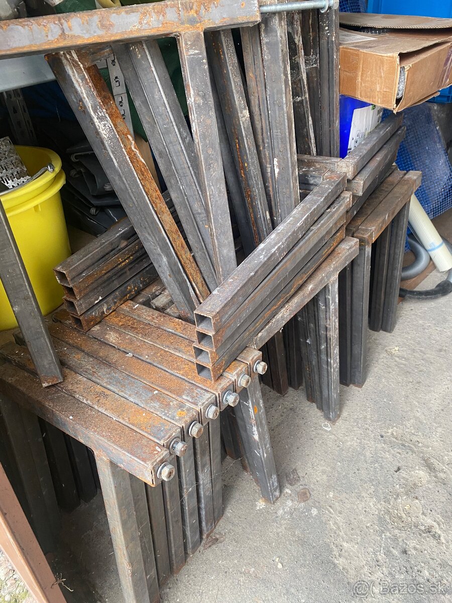 ŠALOVACIE SVORKY - 2