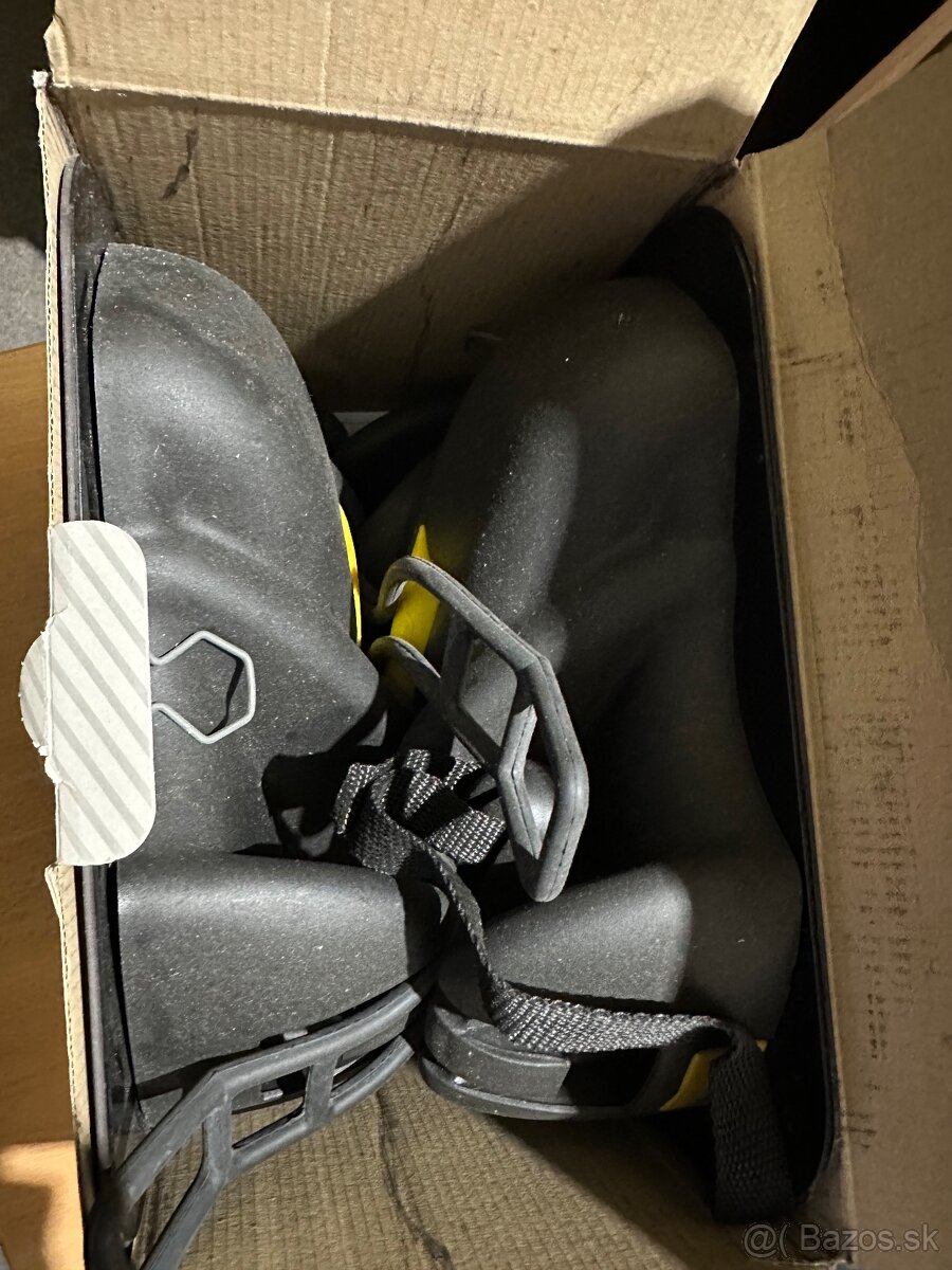 Magnetický Strešný nosič lyží - 2