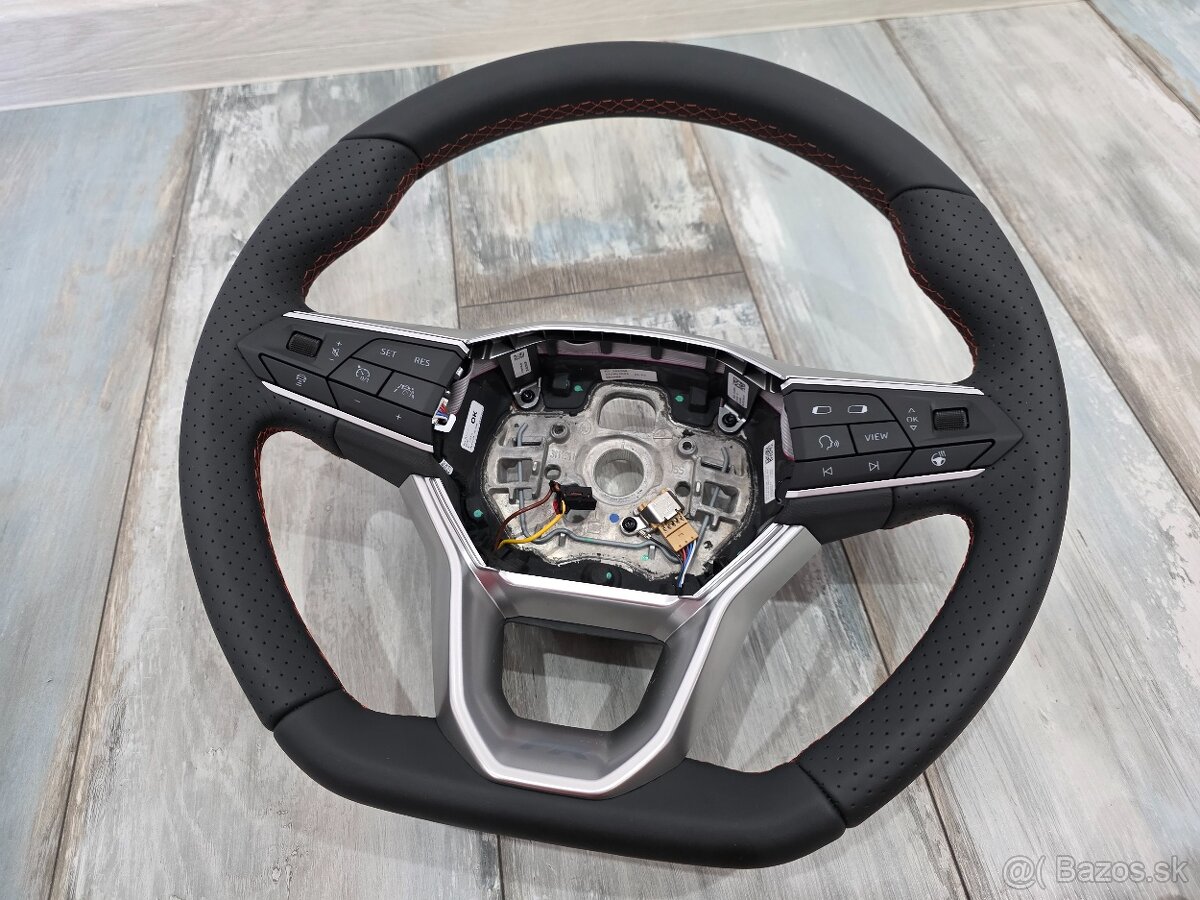 Multifunkcny kozeny Seat volant - 2