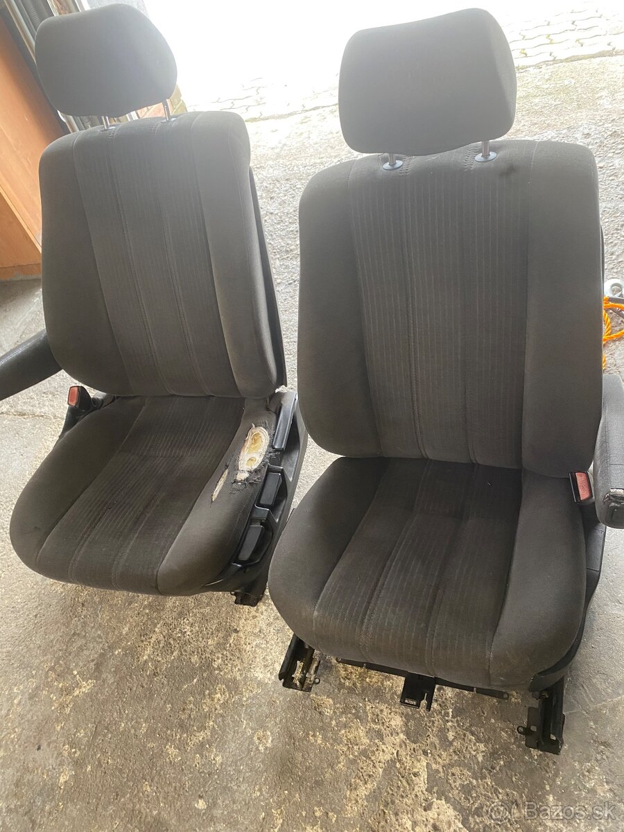 Predám predné sedačky Bmw e34 - 2