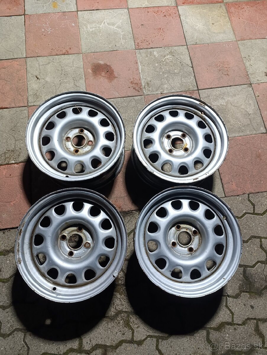 Predám prevarky prelisy 4x100 R15 g60 - 2