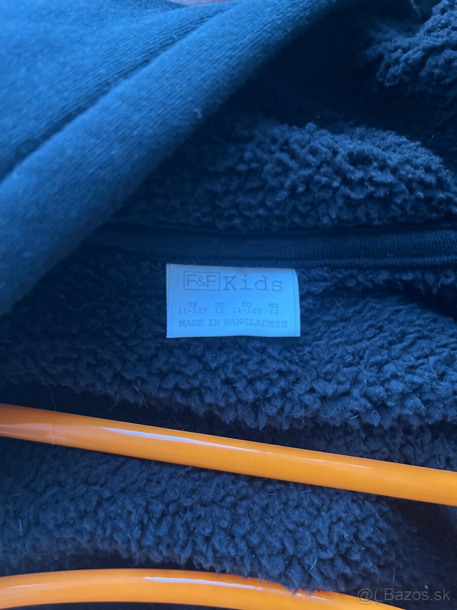 Nová nenosená zateplena mikina - 2