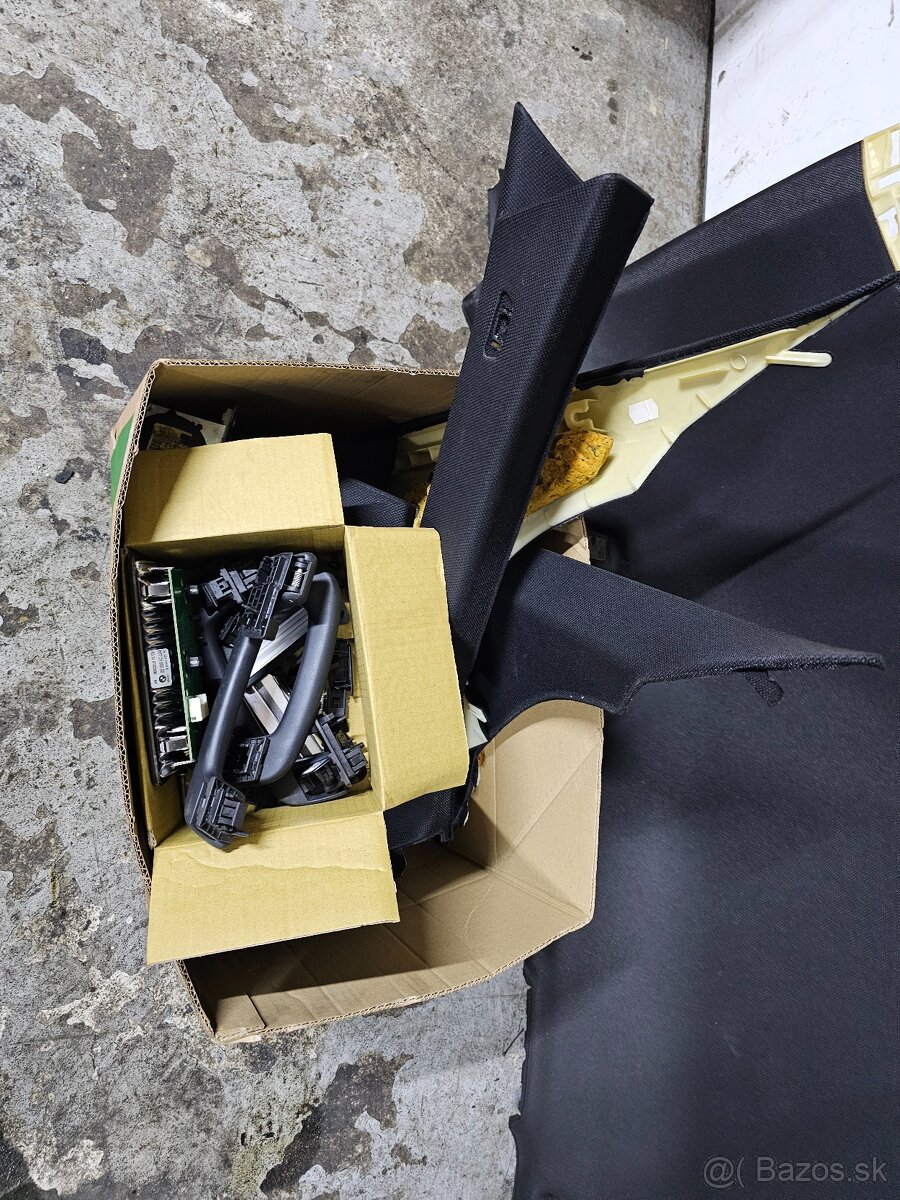 Mpacket Anthrazit stropnica BMW 5 F10 - 2