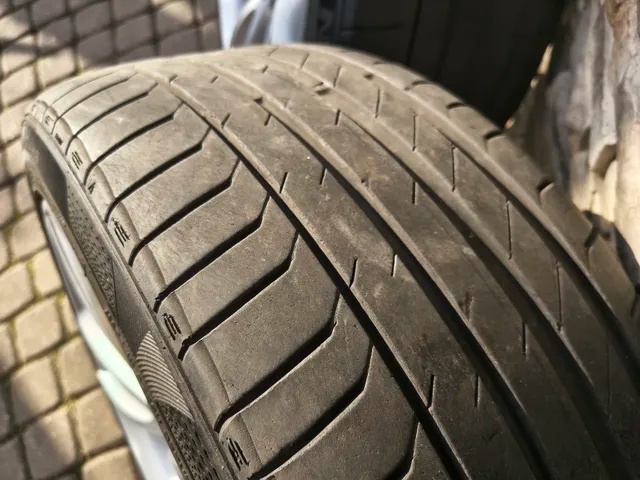 Elektróny BMW 5x120 R19 + pneumatiky. - 2