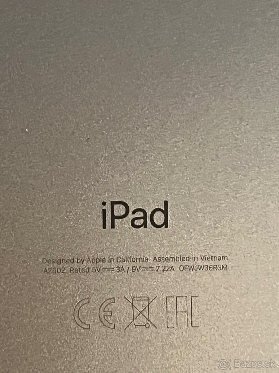 Predám nefunkčný IPad 9 generácie - 2