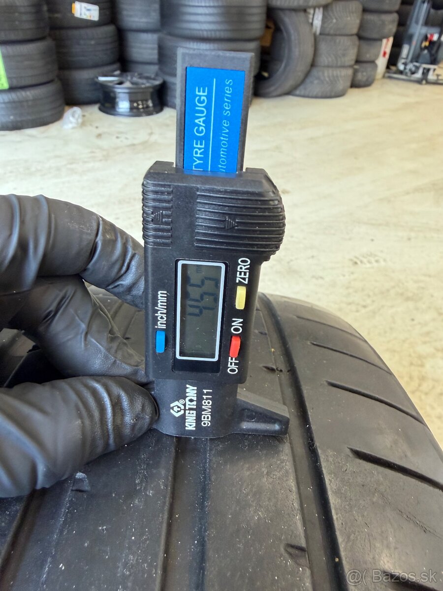 245/35 r20 - 2