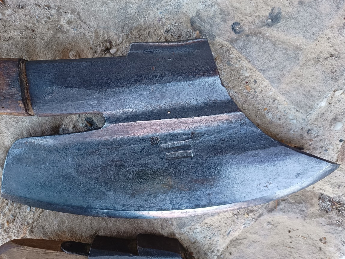 sekera,sekery,hoblík,nebožiec,staré náradie, topor uu - 2