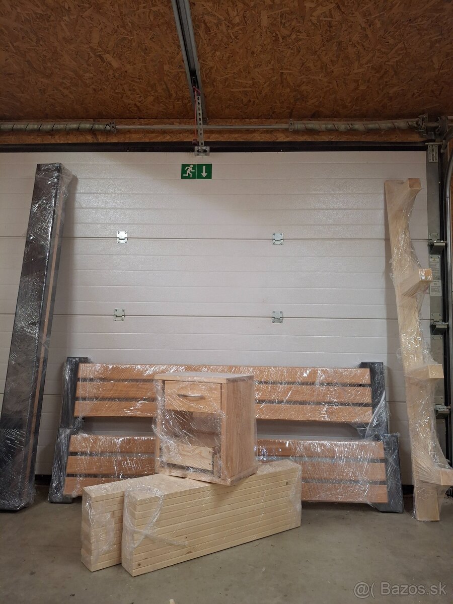 Manželská posteľ- masiv - 2