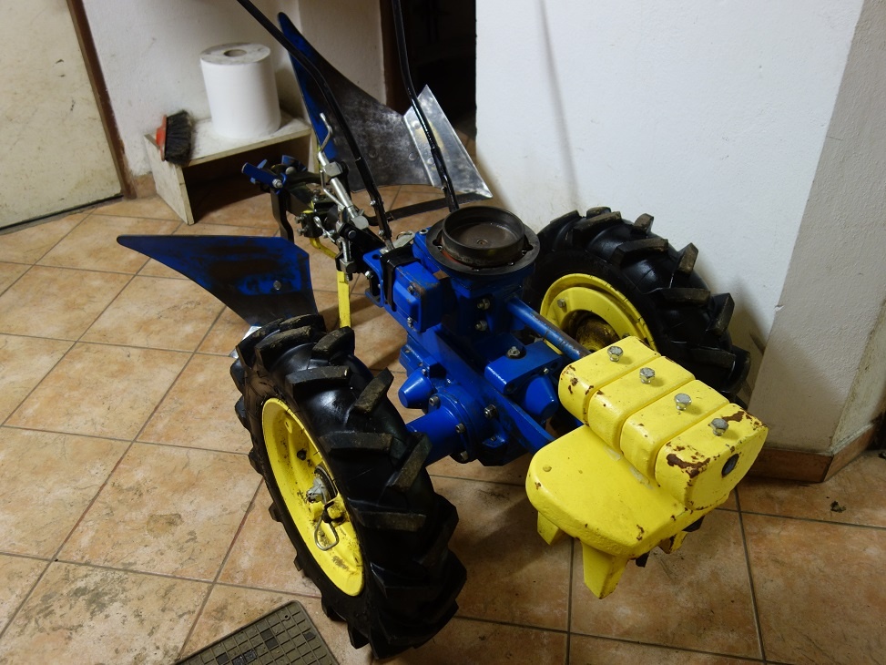 Prevodovka s diferenciálom a pluhom - 2