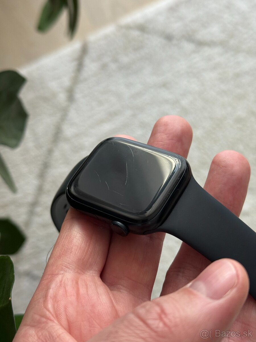 Apple Watch Series 8 45 mm - 2