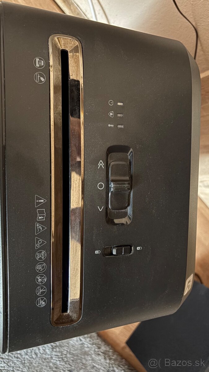 Skartovačka Fellowes 300w - 2