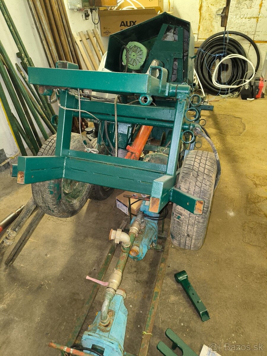 Vrtná súprava na vŕtanie studní - 2