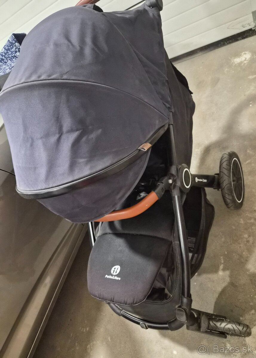 petite mars street + - 2