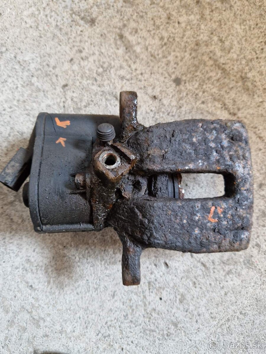 Zadné brzdy VW Tiguan 5N - 2