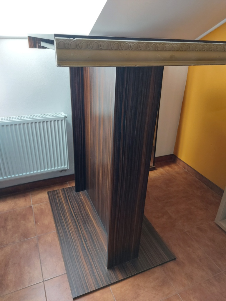 stojany do predajne s oblečením - 2