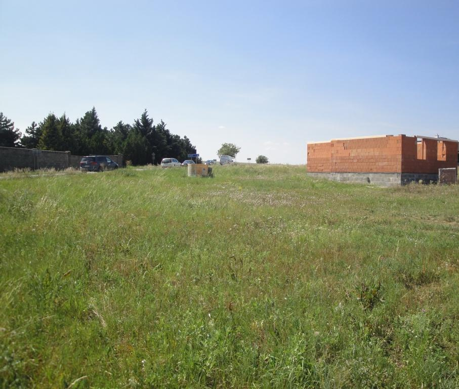 Predaj pozemok Malý Lapáš - 2