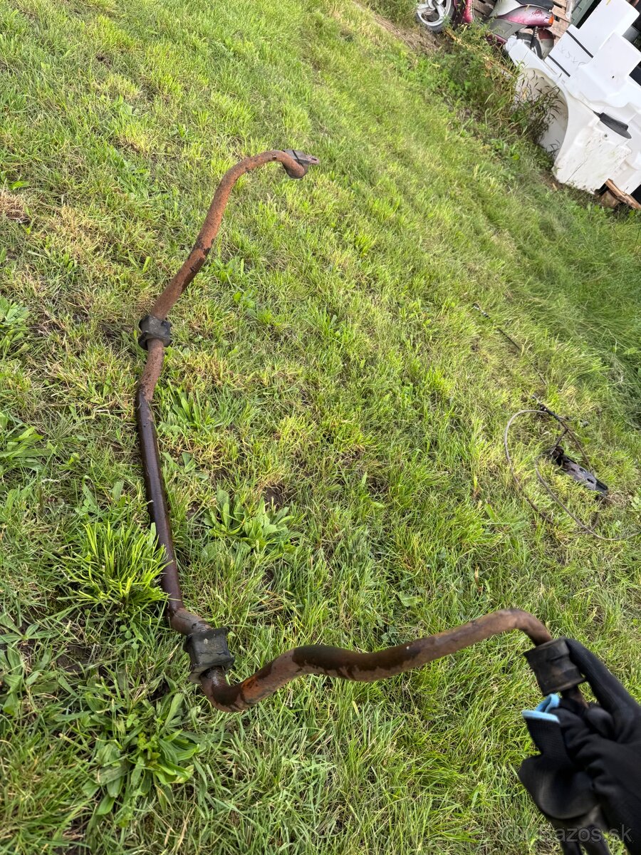 Stabilizátor Toyota landcrusier LJ KZJ HZJ 73 70 - 2