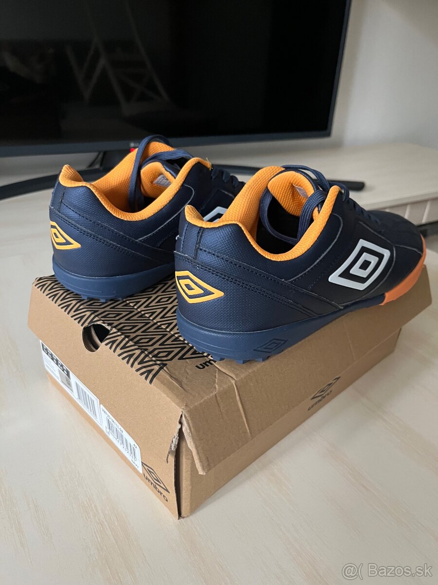 Halovky Umbro Flag - 2