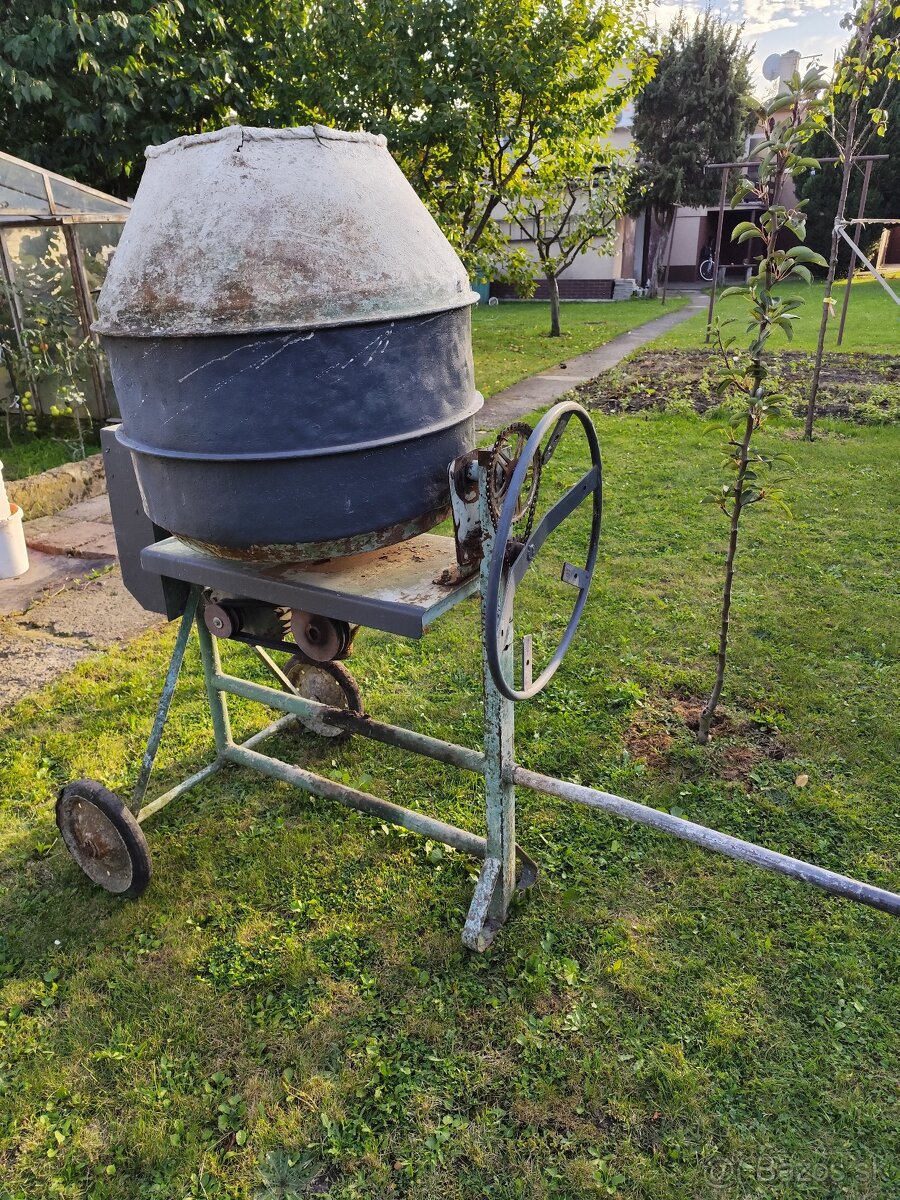 Stavebná miešačka - 2