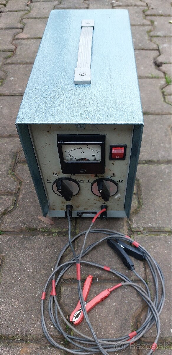 Nabíjačka NB20 - 2