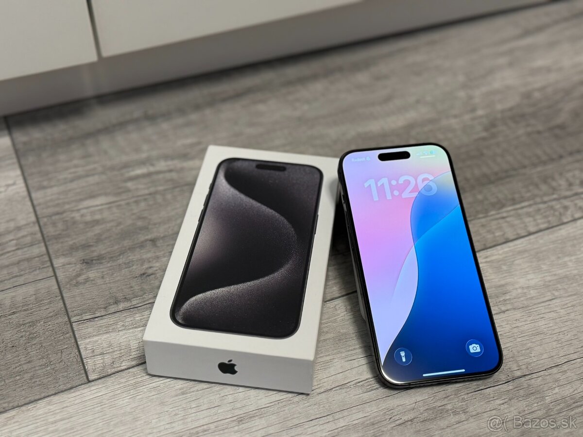 Apple iPhone 15 pro Black Titanium - 2