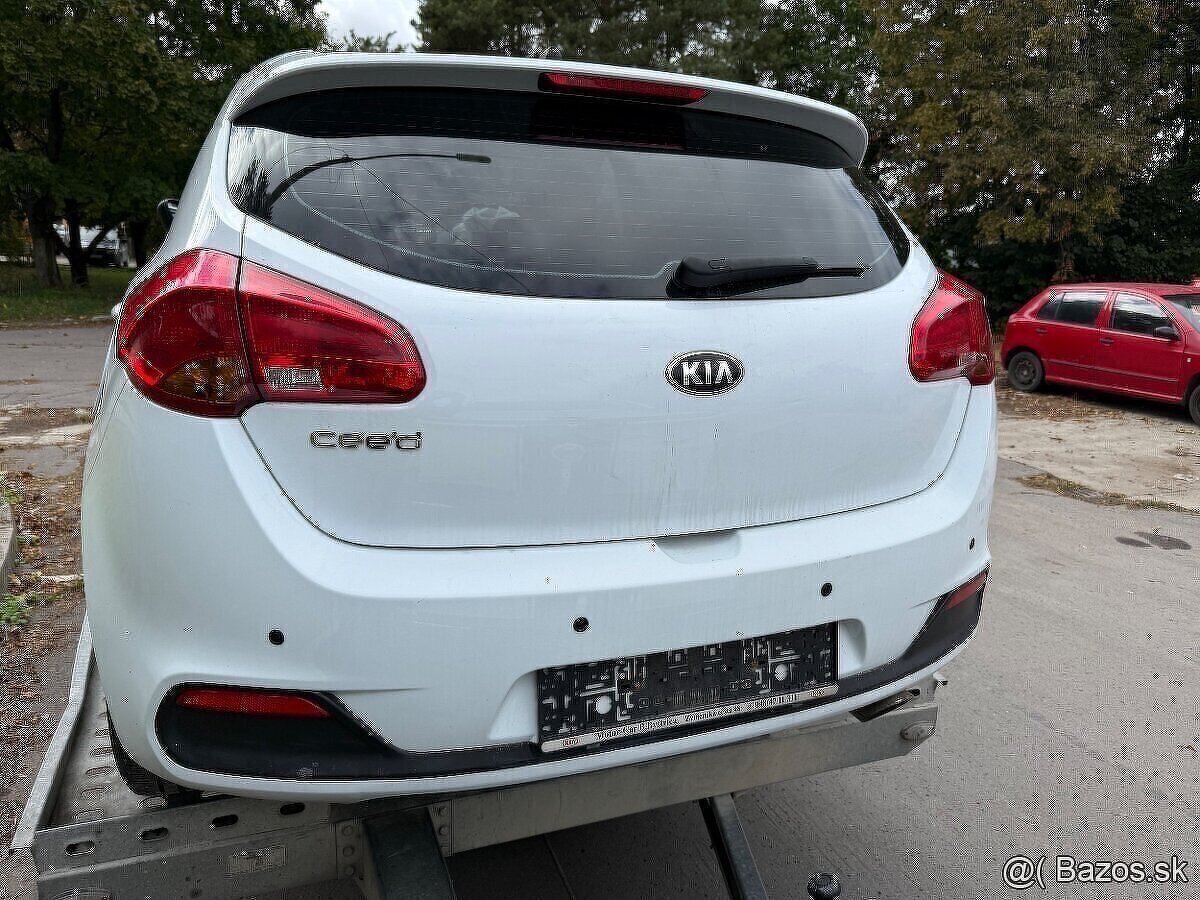 Rozpredam Kia Ceed II HB 1.6 CRDI D4FB - 2