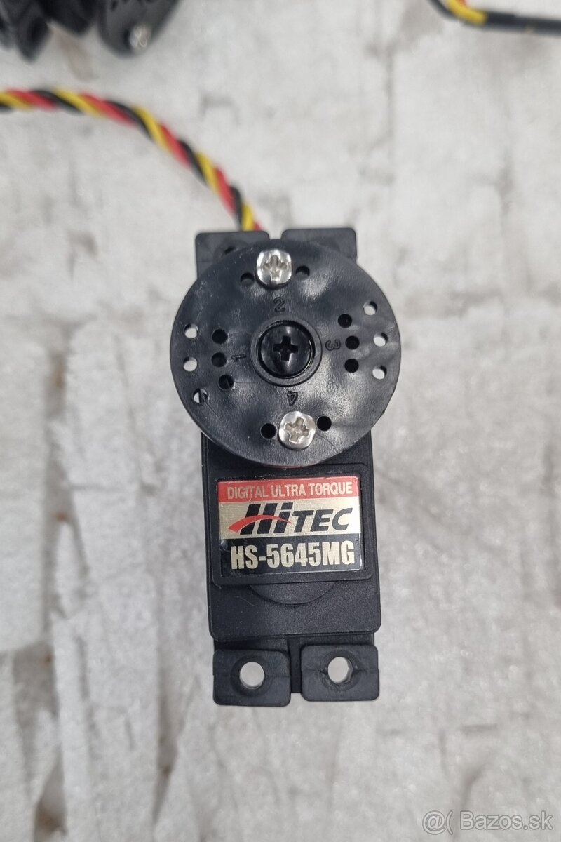 Predám Servomotorčeky HITEC HS-5645MG - 2