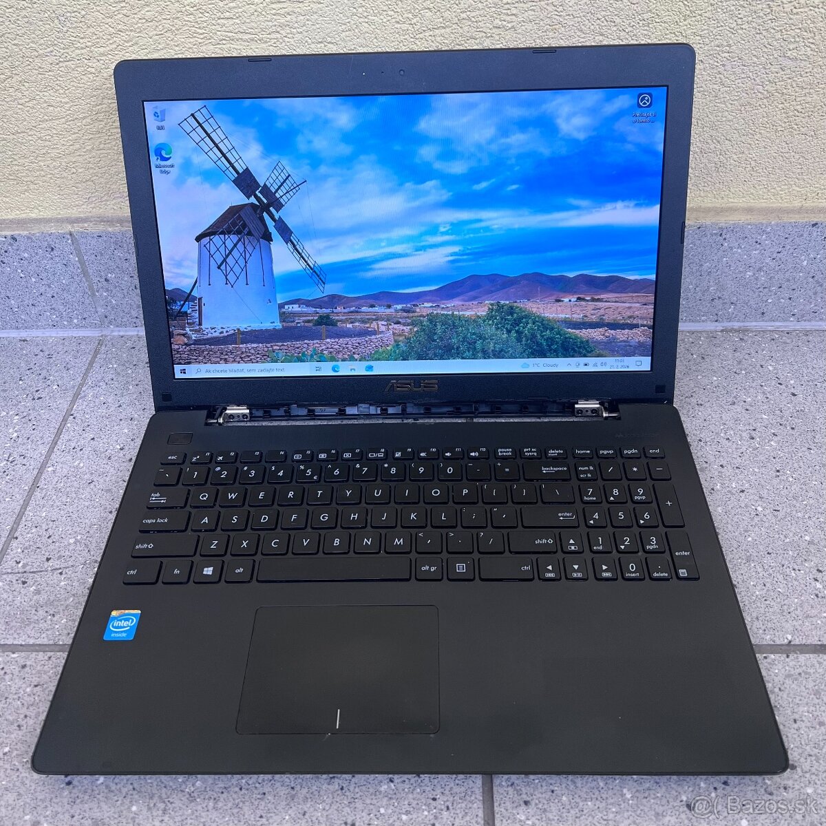 Asus X553M / Intel N2830 / 4GB RAM / 128GB SSD / 15.6" - 2